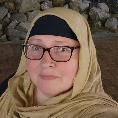 Muslim Therapist Yasmeenah Grunden in Decatur GA