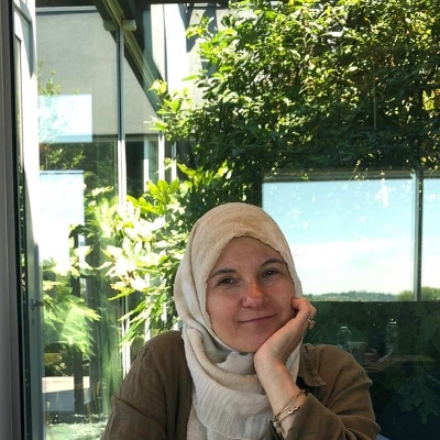 Muslim Therapist Seniha Yildiz in London ON