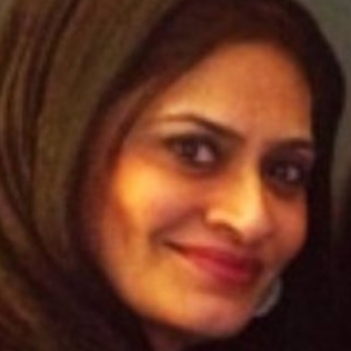 Muslim Therapist Yasmeen Khan in Chicago IL